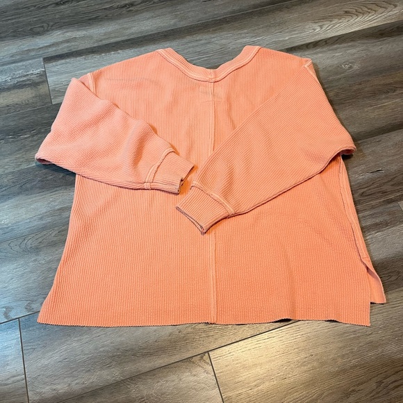 Aerie Wonder Peach V-Neck Sweatshirt - Picture 6 of 6